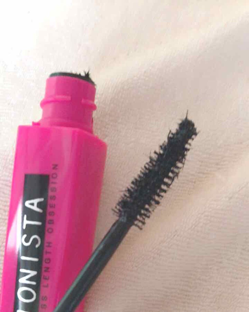 ラッシュニスタ ケアプラス/MAYBELLINE NEW YORK/マスカラを使ったクチコミ(2枚目)