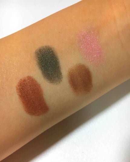 シングルアイシャドウ/NYX Professional Makeup/単色アイシャドウを使ったクチコミ(3枚目)