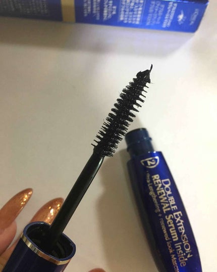 ロレアル パリ ダブルエクステンション セラム インサイドのクチコミ「まつげ美容液と下地、マスカラが
1本になってる優秀ちゃん🤤✨
まつげのケアもしながら
綺麗で.....」(3枚目)