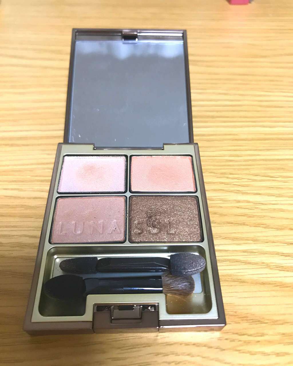スキンモデリングアイズ/LUNASOL/アイシャドウパレットを使ったクチコミ(1枚目)