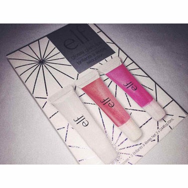 ✔️e.l.f. cosmetics
     - Glossy Glam Lips , 3 Lip Glosses

エルフという海外コスメの、グロッシーグラム
リップスというグロスの３本セットです💄