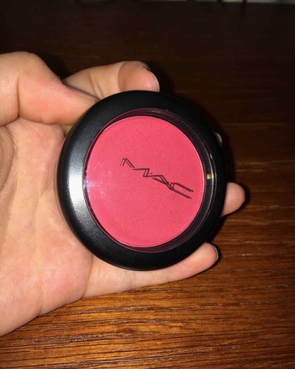 M・A・C パウダー ブラッシュのクチコミ「チークの紹介です😊
MACのパウダーブラッシュの「フランクリースカーレット」というお色です(.....」(1枚目)