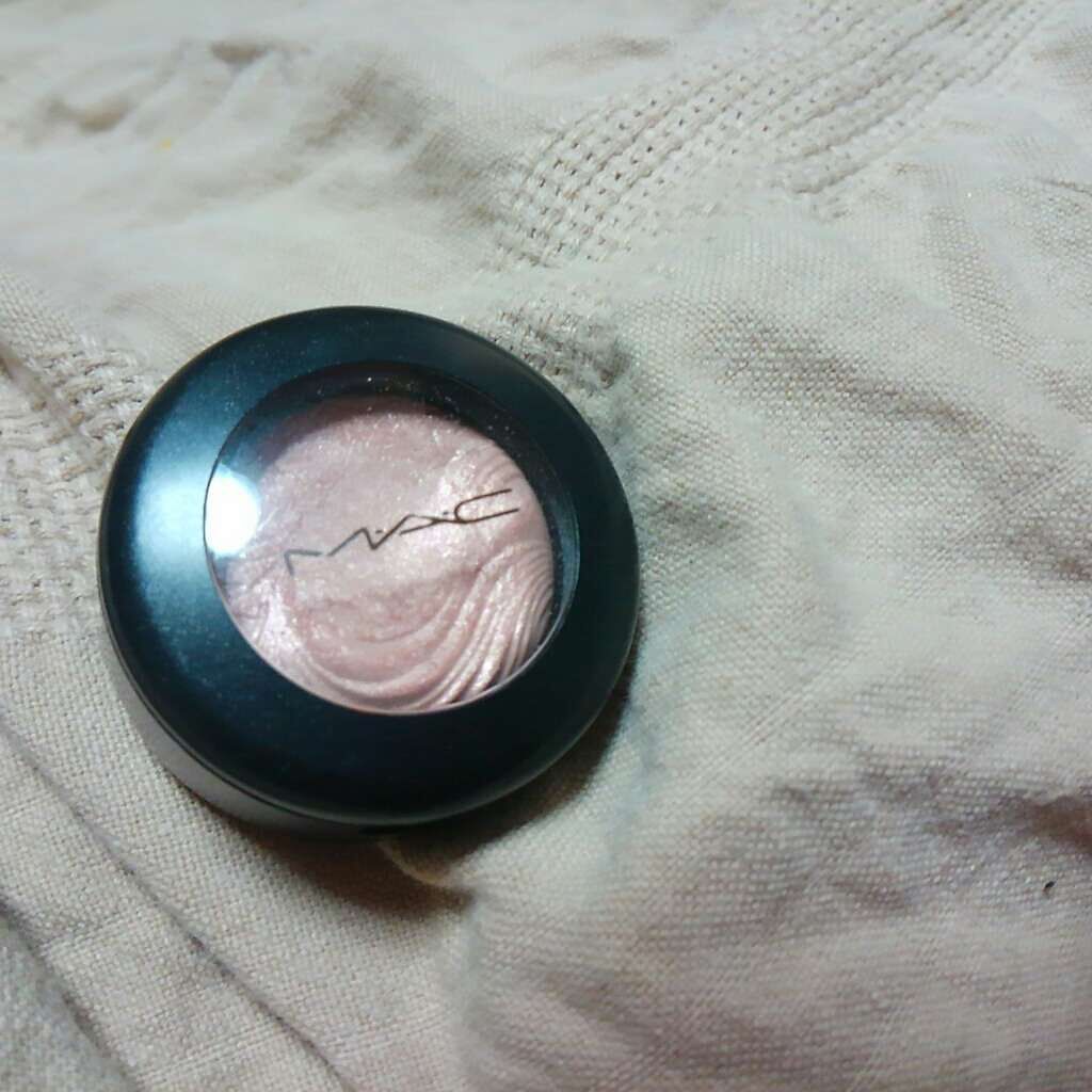 エクストラ ディメンション アイシャドウ/M・A・C/単色アイシャドウを使ったクチコミ(1枚目)