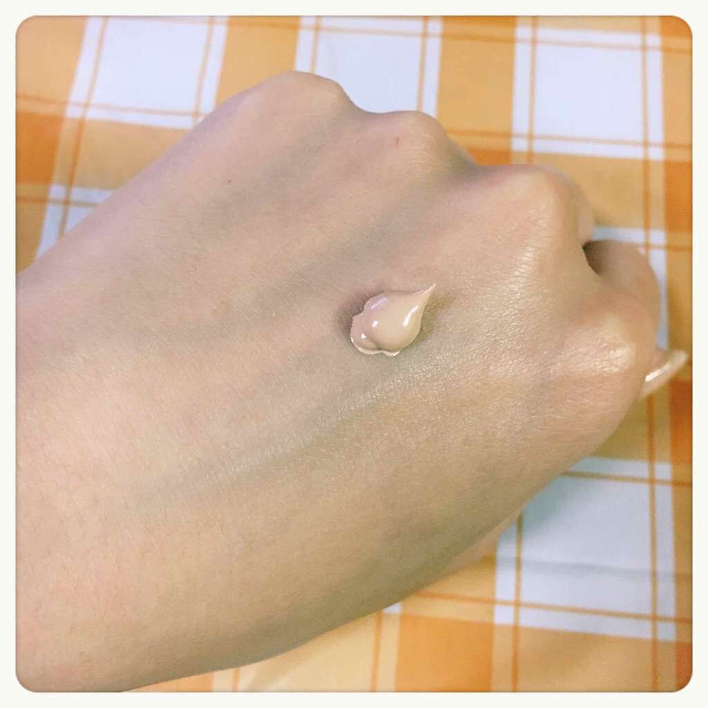 ライトフル C+ ティンティッド クリーム SPF 30/M・A・C/化粧下地を使ったクチコミ(2枚目)