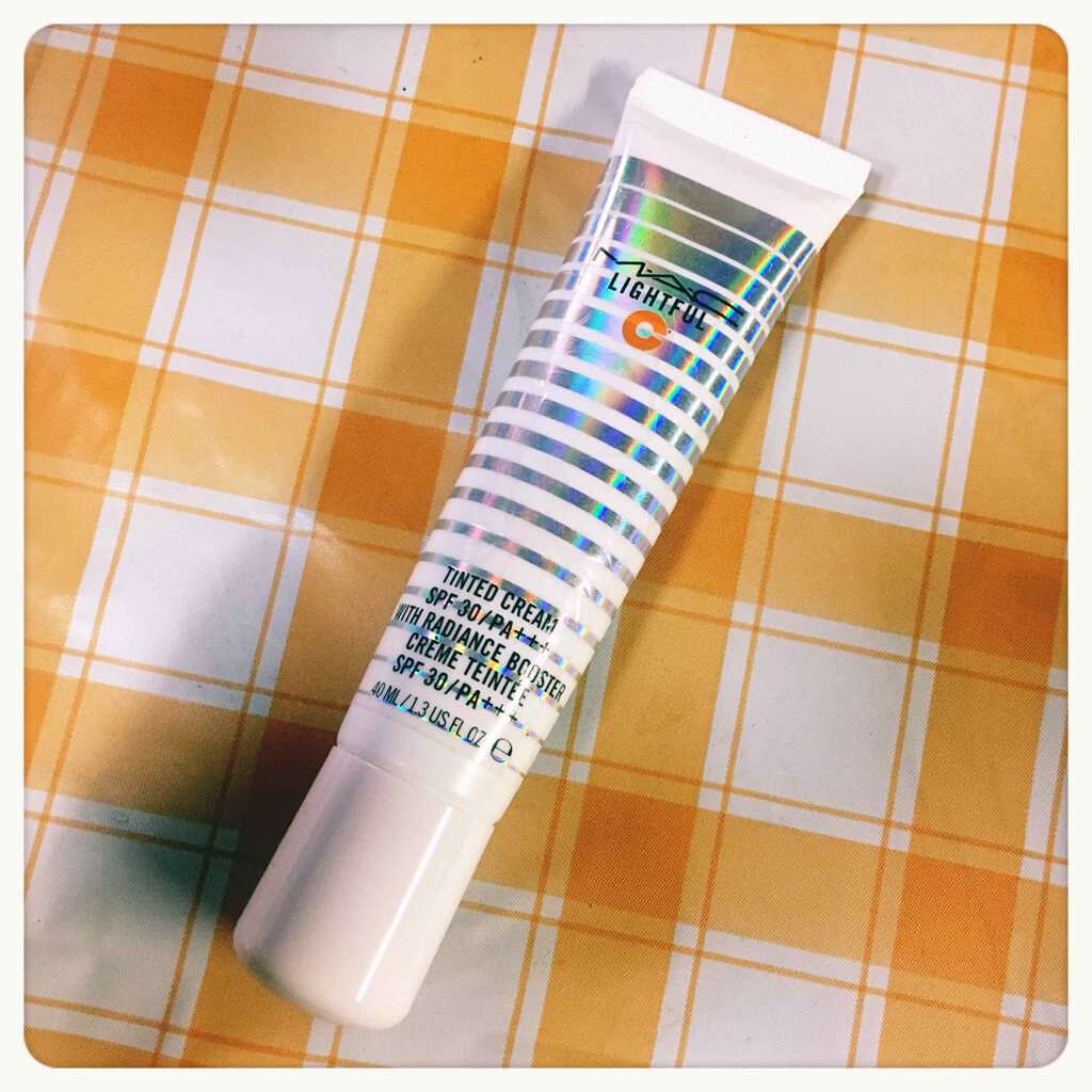 ライトフル C+ ティンティッド クリーム SPF 30/M・A・C/化粧下地を使ったクチコミ（1枚目）