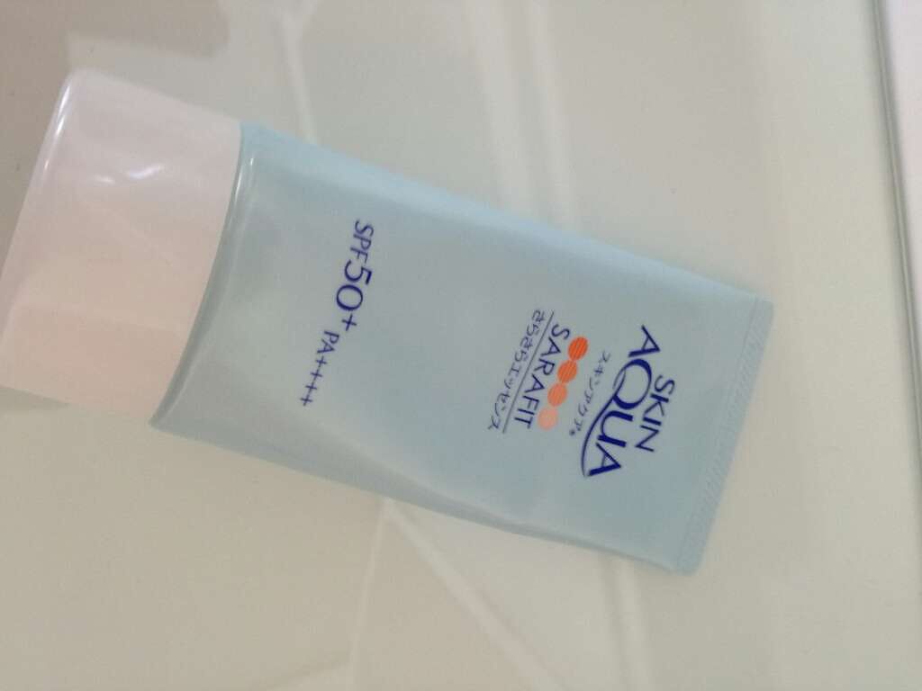 サラフィットUV さらさらエッセンス 無香料(旧)/スキンアクア/化粧下地を使ったクチコミ（1枚目）