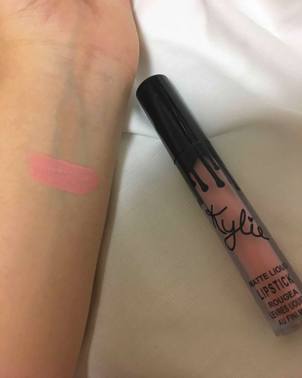 マット リキッド リップスティック/Kylie Cosmetics/口紅を使ったクチコミ(2枚目)