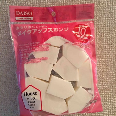 💄ザ･ダイソー メイクアップスポンジ バリューパック 10P ハウス

💸100円(税別)

💭肌触りがよく､ファンデーションがムラなく均一にぬれます｡
私は水なしで使用しています｡