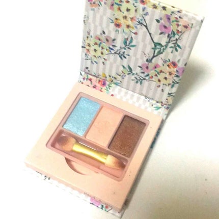 アイカラー トリオ/PAUL & JOE BEAUTE/アイシャドウパレットを使ったクチコミ(1枚目)