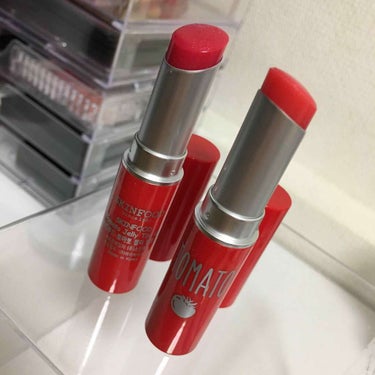 韓国コスメブランド🇰🇷
スキンフードのトマトジェリーティントリップ💄

初めて皮むけしないリップに出会いました！！！
感動です😭💕
これはもう今年の私的ベスコス1位だと思います（笑）

1 チェリートマ