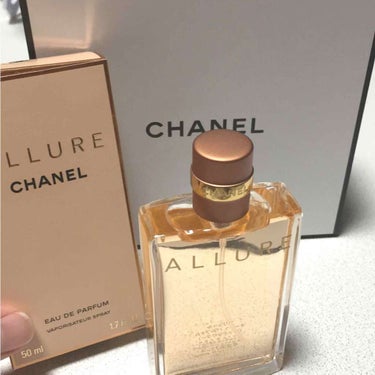 アリュール オードゥ パルファム (ヴァポリザター)/CHANEL/香水(レディース)を使ったクチコミ（1枚目）