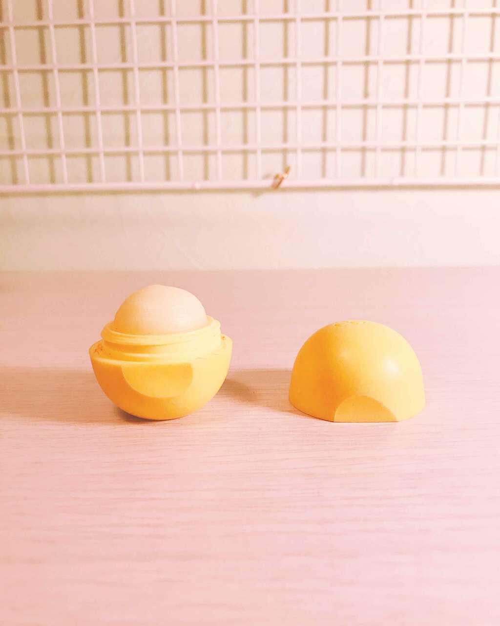 ＥＯＳリップバーム レモンドロップ/EOS/リップバームを使ったクチコミ（2枚目）