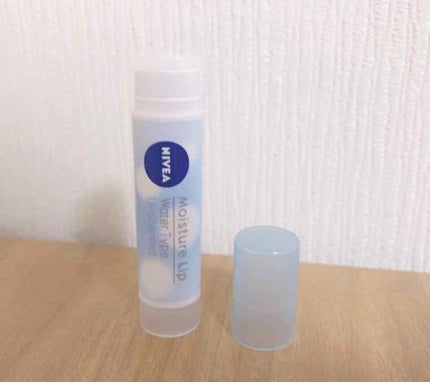 モイスチャーリップ ウォータータイプ 無香料/ニベア/リップケアを使ったクチコミ(1枚目)