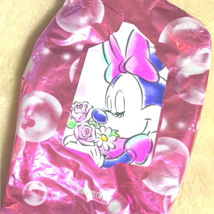 マンダム ハッピーデオ ボディシート うるサラ フレッシュブーケのクチコミ「持っているものはなるべく可愛いものが良いですよね🎶
ミニーちゃんにしました💓
とっても良い香り.....」(1枚目)