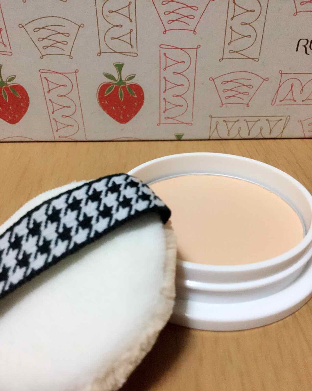 フェイスパウダー 薬用美白オークル /クリアラスト/プレストパウダーを使ったクチコミ（2枚目）