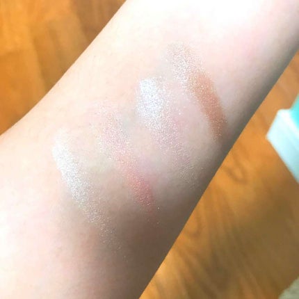 BRIGITTE ピュアキャッツアイシャドウLMのクチコミ「ブリジットのアイシャドウです🙂
完全にパケ買いです😂
ドンキホーテ行ったら500円で売ってた.....」(3枚目)