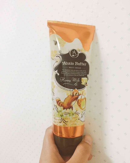 AHALO BUTTER ボディクリーム ハニーミルクのクチコミ「日焼け後の乾燥ケアのために、セールで500円になっていたこの商品を購入しました!
まずパッケ.....」(1枚目)