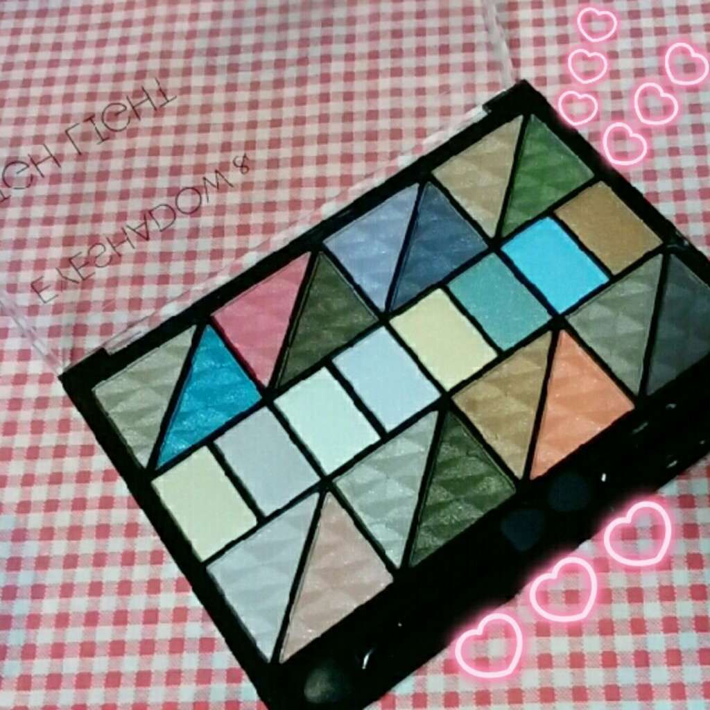 BW アイシャドウパレット PRM (サンカク)/ビューティーワールド/アイシャドウパレットを使ったクチコミ(1枚目)