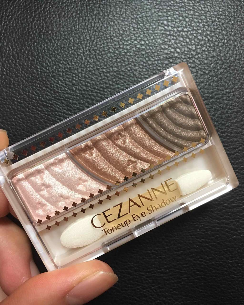 トーンアップアイシャドウ/CEZANNE/アイシャドウパレットを使ったクチコミ(1枚目)