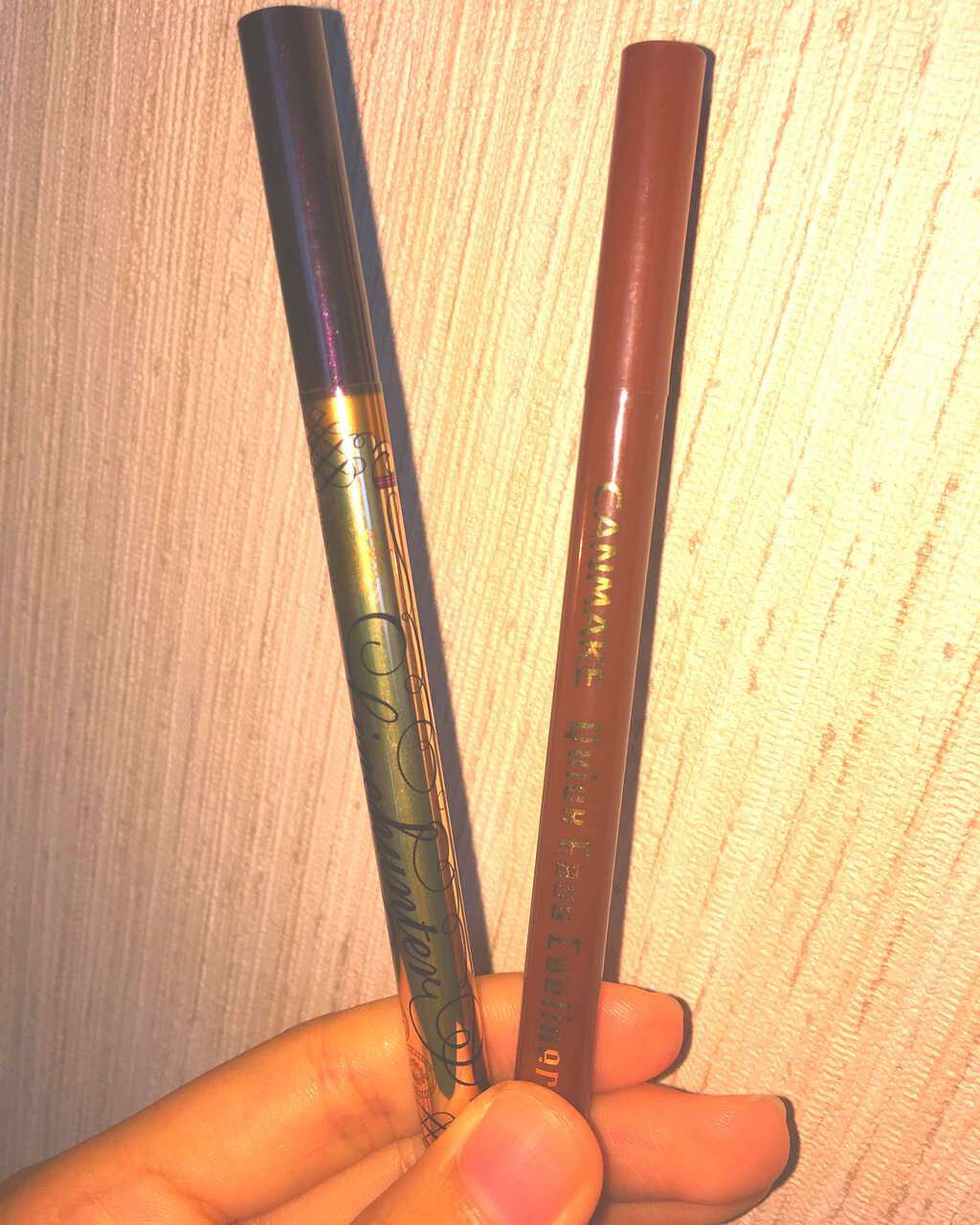 MAJOLICA MAJORCA ラインハンターのクチコミ「左:マジョリカ マジョルカのラインハンターのブラックです🌱
右:キャンメイクのクイックイージー.....」（1枚目）