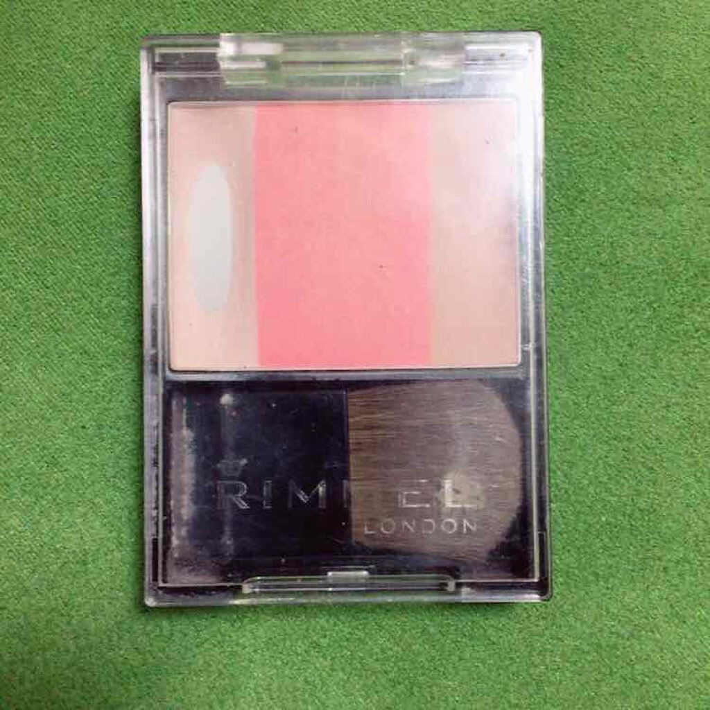 スリーインワン モデリングフェイスブラッシュ/リンメル ロンドン/パウダーチークを使ったクチコミ(1枚目)