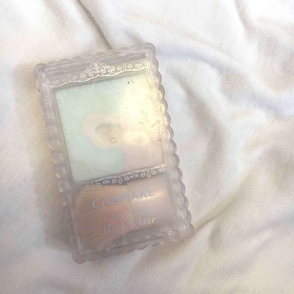 グロウフルールハイライター/キャンメイク/パウダーハイライトを使ったクチコミ(1枚目)