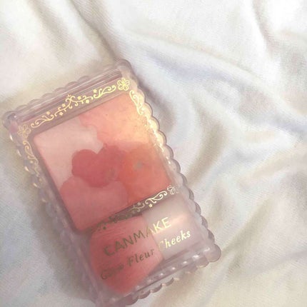 グロウフルールチークス/キャンメイク/パウダーチークを使ったクチコミ(1枚目)