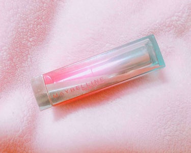 🎀メイビリンニューヨーク  リップフラッシュビッテンストロボ  フラミンゴレディ🎀


最近一番使うリップです💄💋
3つの色に別れていて、1本でグラデーションリップが完成するというもの。
これ、まず見た