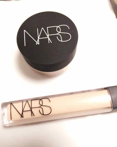 コンシーラーはNARS♡

ラディアントクリーミーコンシーラー1242
ソフトマットコンプリートコンシーラー1276

目尻に少し影ができるのが嫌なので目尻にクリーミーコンシーラー、シミ隠しにはソフトマ