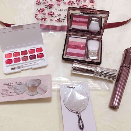 ブルーミングデュー オイルインブラッシュ/JILL STUART/パウダーチークを使ったクチコミ(1枚目)