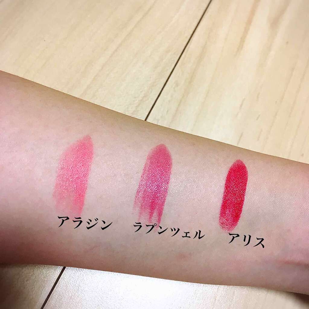 しまむら ディズニー リップのクチコミ「✩ しまむら ✩
ディズニー コラボ リップ
こちらの色が三色の中で一番
私的に使いやすいです。..」（3枚目）