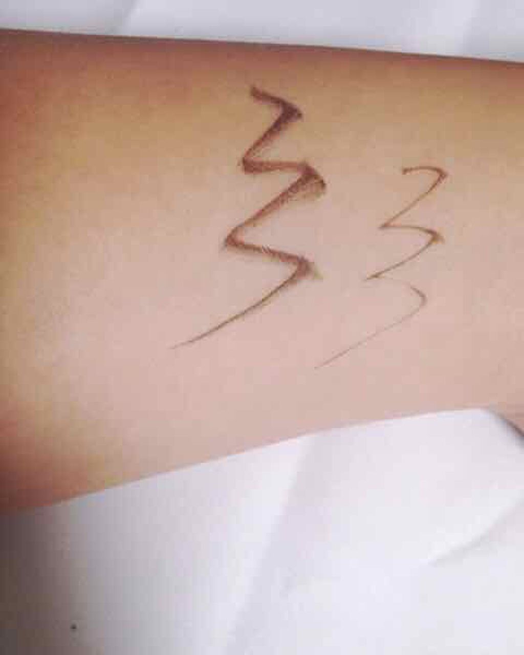 モテライナー リキッド/UZU BY FLOWFUSHI/リキッドアイライナーを使ったクチコミ(2枚目)