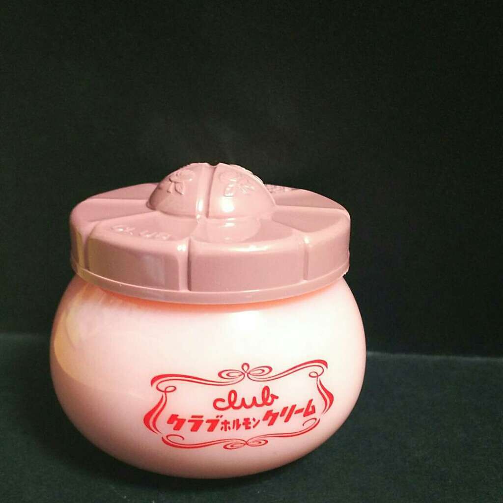 ホルモンクリーム微香性/クラブ/フェイスクリームを使ったクチコミ(1枚目)