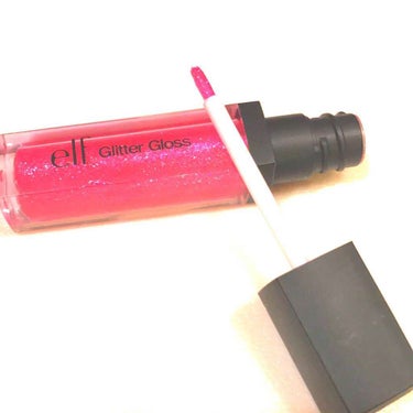 ♡e.l.f
Glitter Gloss   Fuchia Fireworks

I harbで購入しました。
テクスチャーは固め。

あまり色はつきませんが、
青みっぽいピンクで、いろんな色のラメがキ