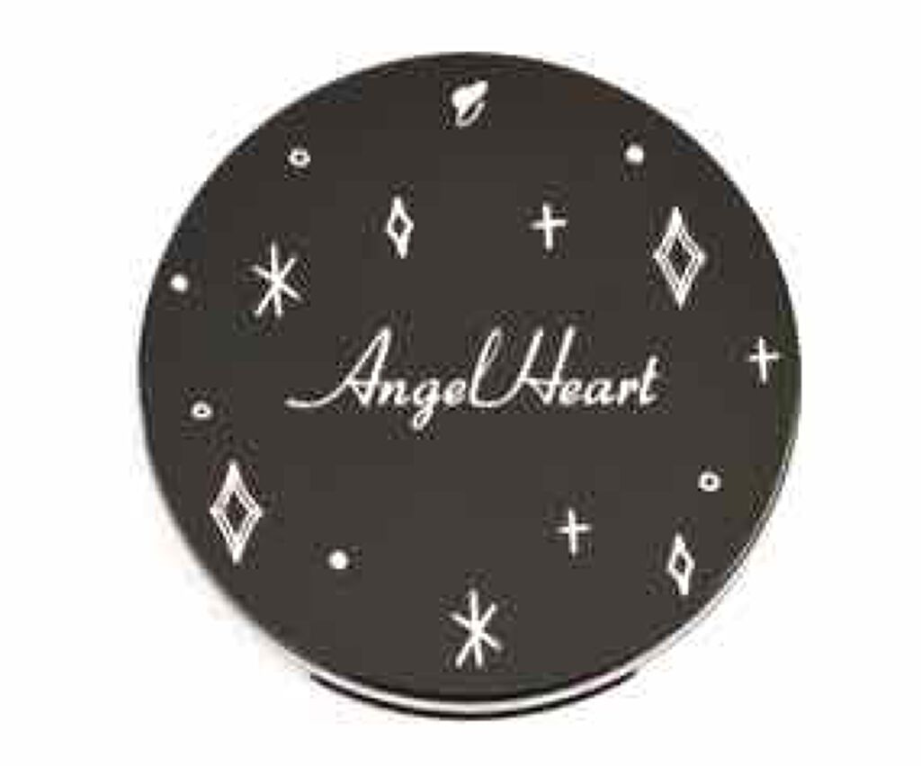 エンジェルハート パウダーヴェールファンデーション のクチコミ「０２ ヌーディーベージュ
900円＋税
これは、自分の肌の色に合わず、娘にあげました♡
娘は気.....」（1枚目）