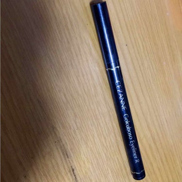 セザンヌ 極細アイライナーR 10 ブラック
かなり筆が細くて書きやすいです。
粘膜に書くのに良いかもしれません。
コスパもいいので！
セザンヌは金欠者には欠かせません:( ;´꒳`;):
#セザンヌ 