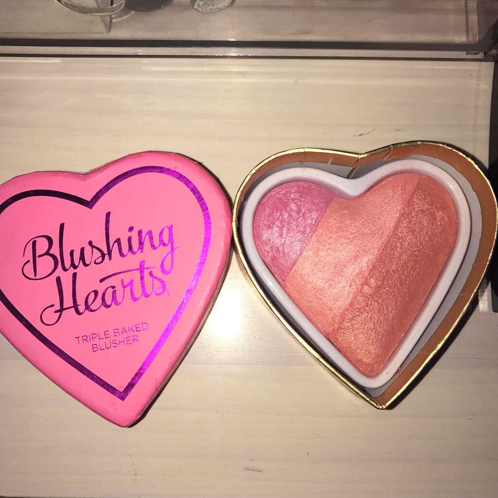 ブラッシング ハート/MAKEUP REVOLUTION/パウダーチークを使ったクチコミ(2枚目)