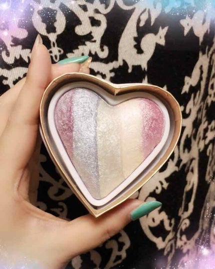 ハートハイライター ユニコーンハート/MAKEUP REVOLUTION/パウダーハイライトを使ったクチコミ(2枚目)