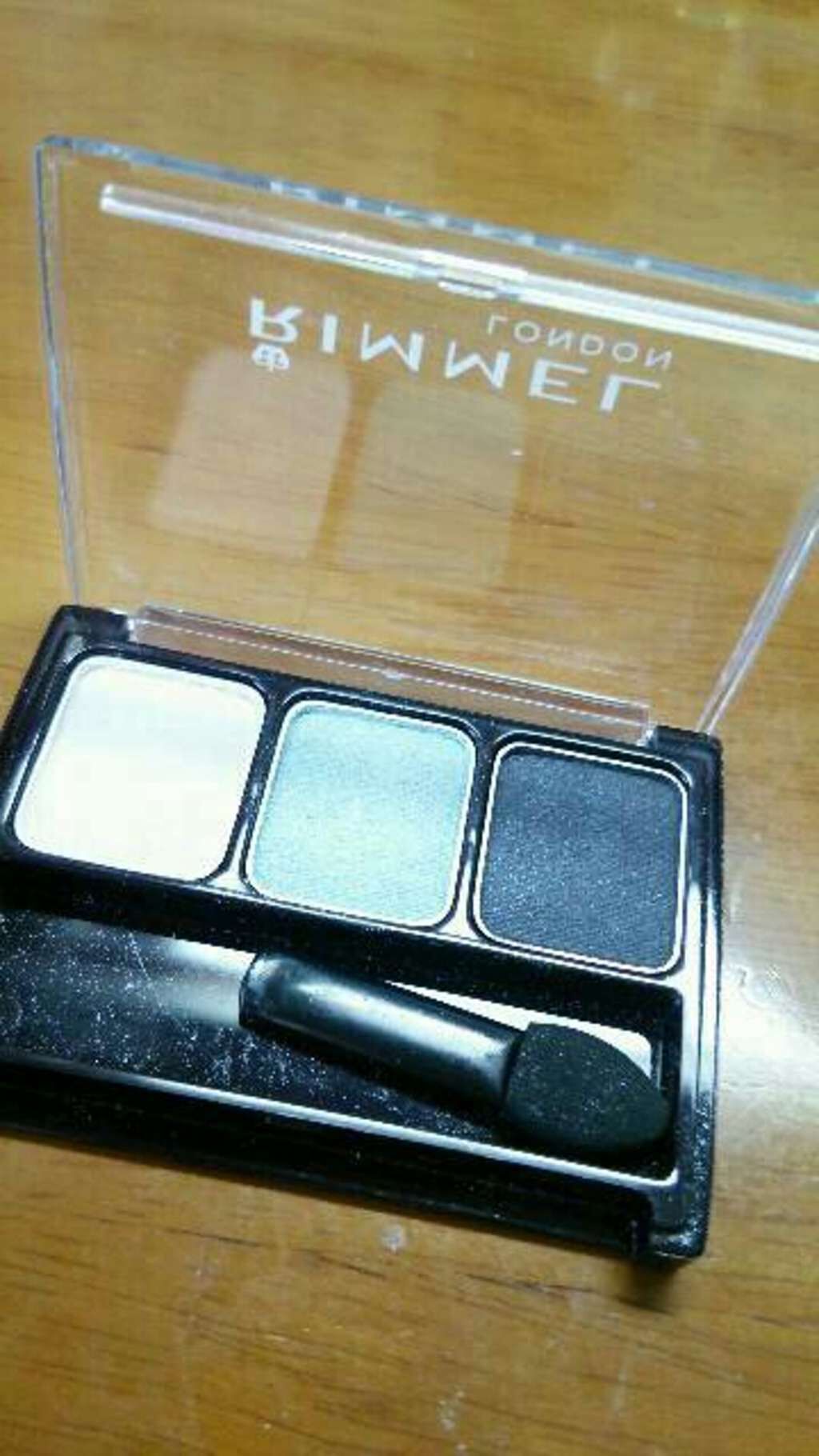 カラーラッシュ トリオパウダーアイシャドウ/リンメル ロンドン/アイシャドウパレットを使ったクチコミ（1枚目）