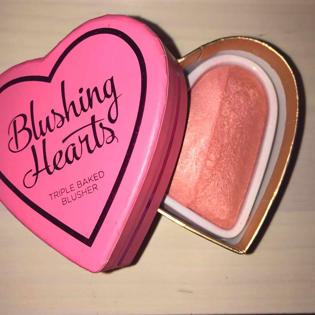 ブラッシング ハート/MAKEUP REVOLUTION/パウダーチークを使ったクチコミ(1枚目)