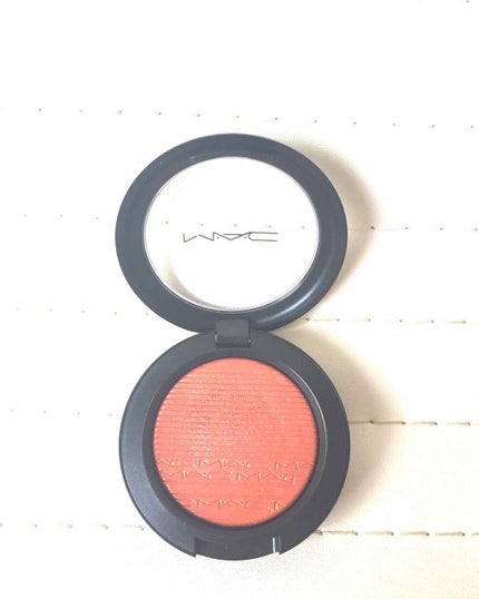 エクストラ ディメンション ブラッシュ ハッシュド トーン/M・A・C/パウダーチークを使ったクチコミ(2枚目)