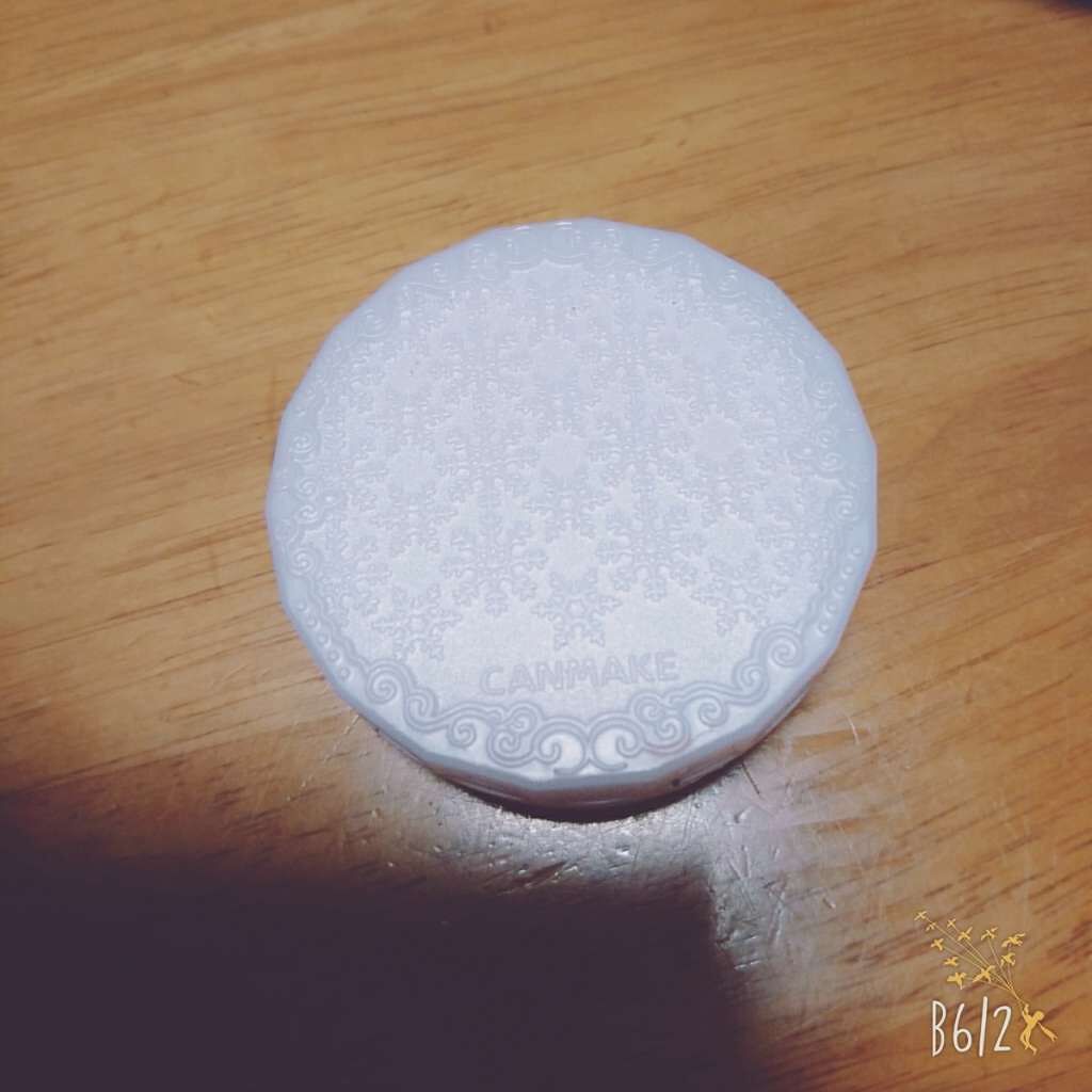 フロスティーマットスノーパウダー/キャンメイク/プレストパウダーを使ったクチコミ(1枚目)
