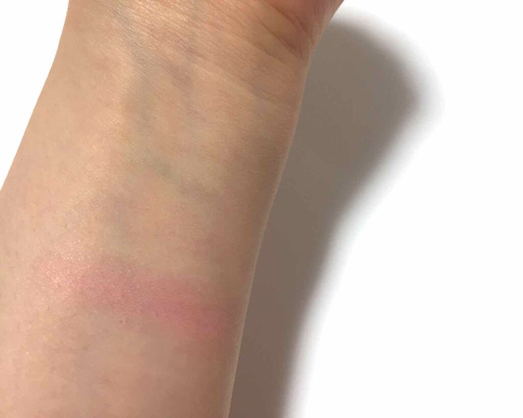 スモール アイシャドウ フロック ＆ ロール	/M・A・C/単色アイシャドウを使ったクチコミ（2枚目）