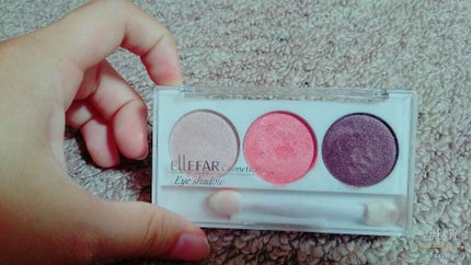 エルファー プロフェッショナル アイシャドウ/DAISO/アイシャドウパレットを使ったクチコミ(1枚目)