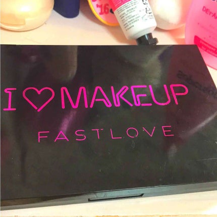 アイラブチョコレート/MAKEUP REVOLUTION/アイシャドウパレットを使ったクチコミ(2枚目)