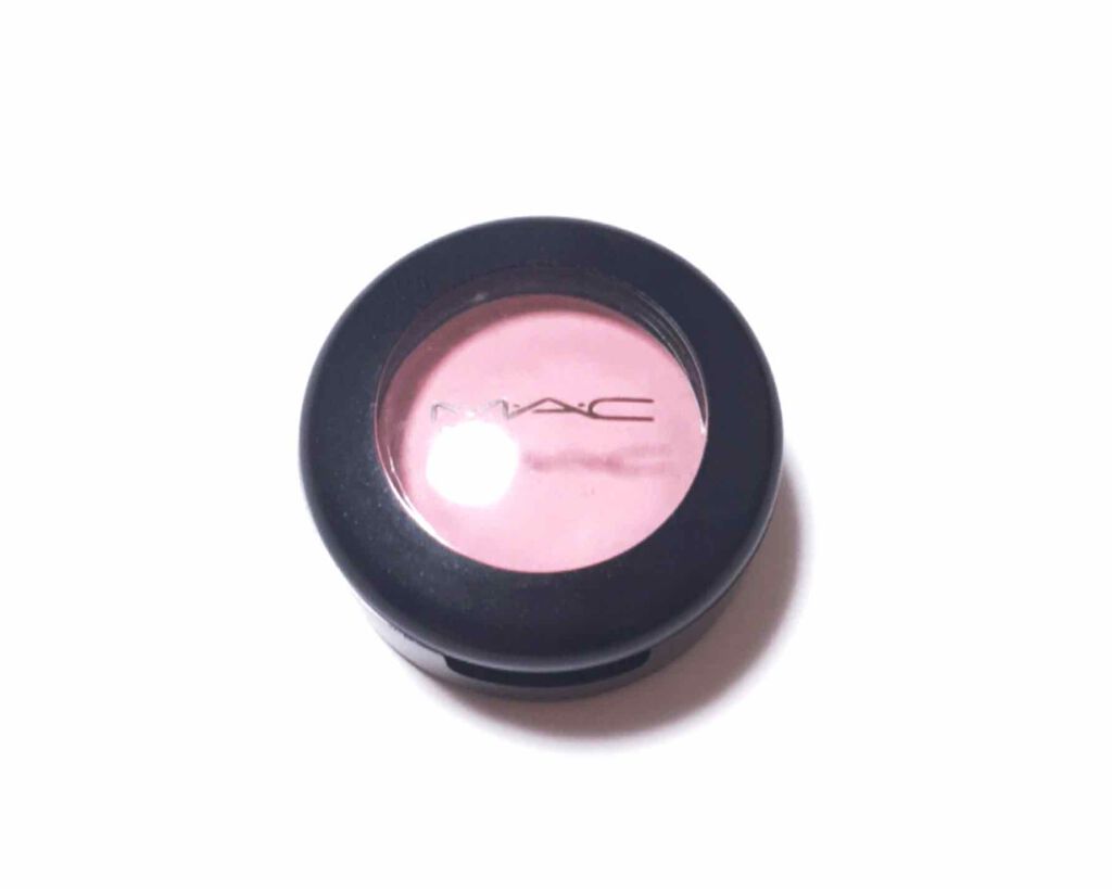 スモール アイシャドウ フロック ＆ ロール	/M・A・C/単色アイシャドウを使ったクチコミ（1枚目）