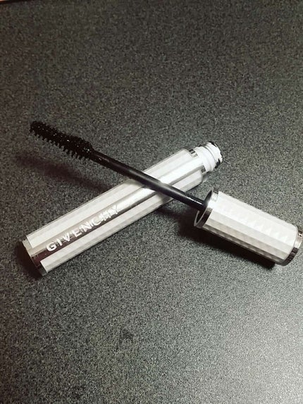 ノワール・クチュール・ボリューム・ウォータープルーフ/GIVENCHY/マスカラを使ったクチコミ(2枚目)