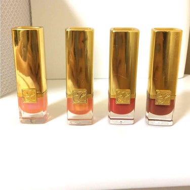 ESTEE LAUDER
ピュアカラークリスタルシアーリップ

左から
◆01 クリスタルベビー
◆02 クリスタルヌード
◆18 ボワ デ ローズ
◆17 ローズティー

塗った感じは細かなラメも入っ