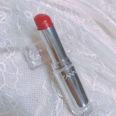 💄セザンヌ/ラスティンググロスリップ RD1 ¥480

私の大好きなコスメの1つセザンヌのリップです！
これは本当にオススメです.😳💭💕

まずパッケージがかわいいです！
私の使い方が雑なのでケースが