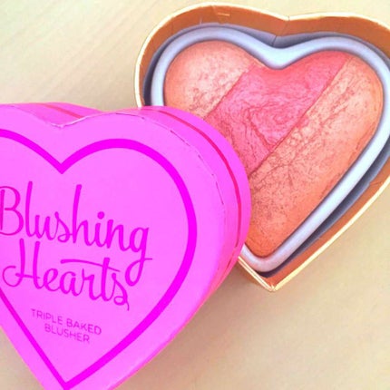 ブラッシング ハート/MAKEUP REVOLUTION/パウダーチークを使ったクチコミ(1枚目)